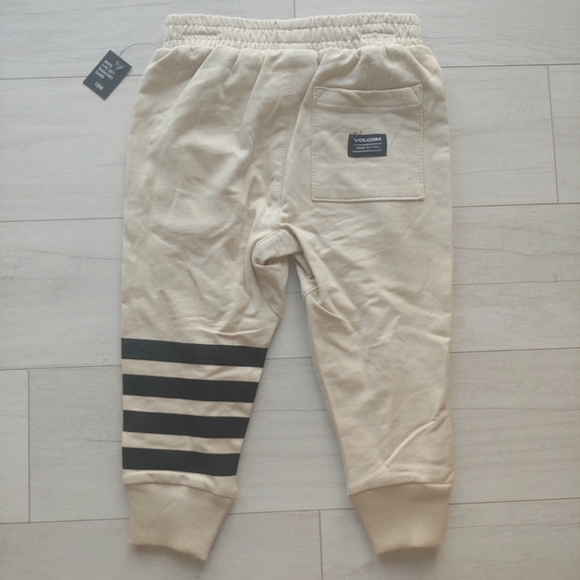 VOLCOM Baby NEW Popover Crewneck , Joggers & Beanie Set - Picture 8 of 10